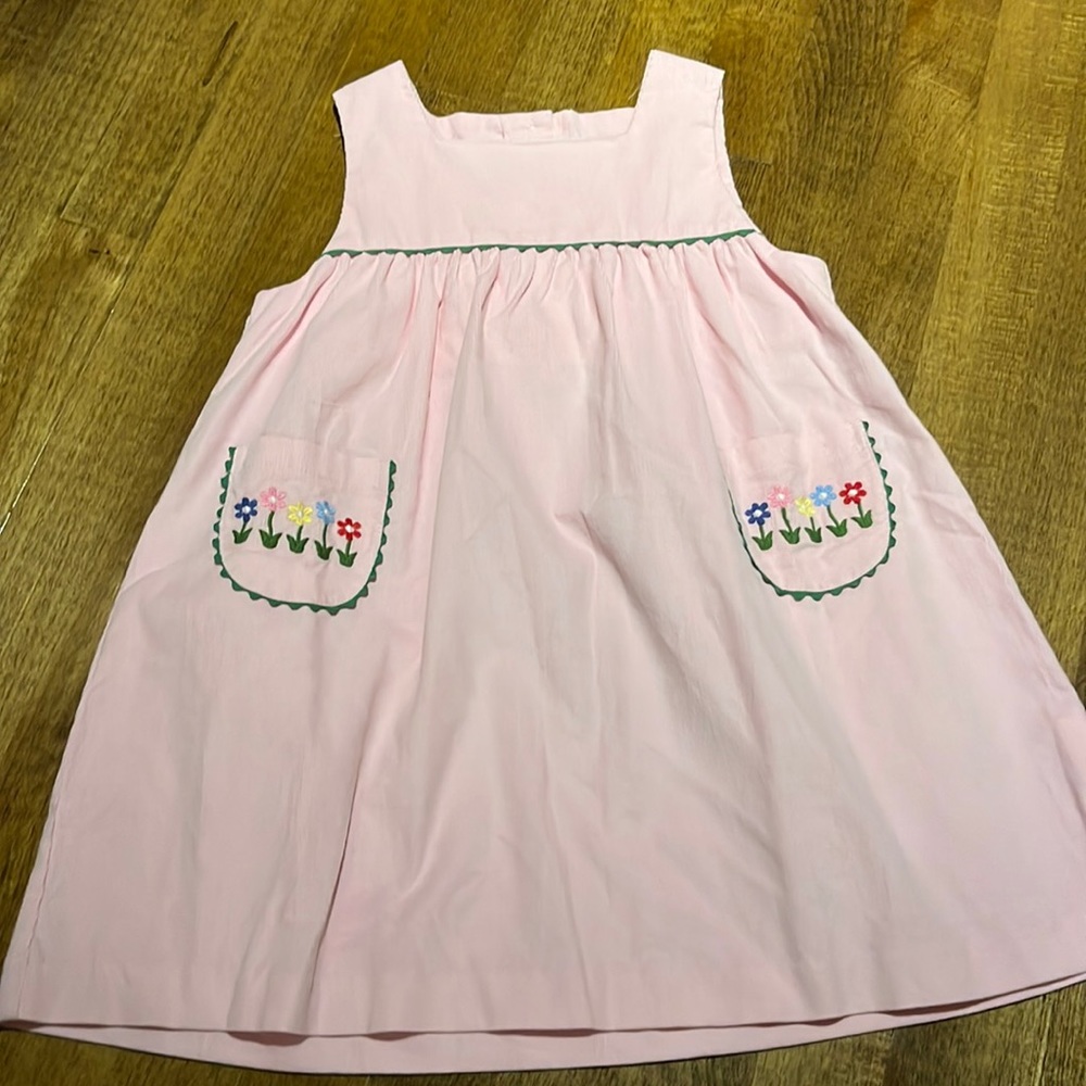 Girls dress size 4